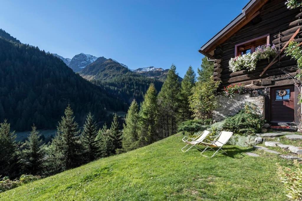 "Chalet Dei Fiori" Room & Apartment Bedretto Eksteriør bilde