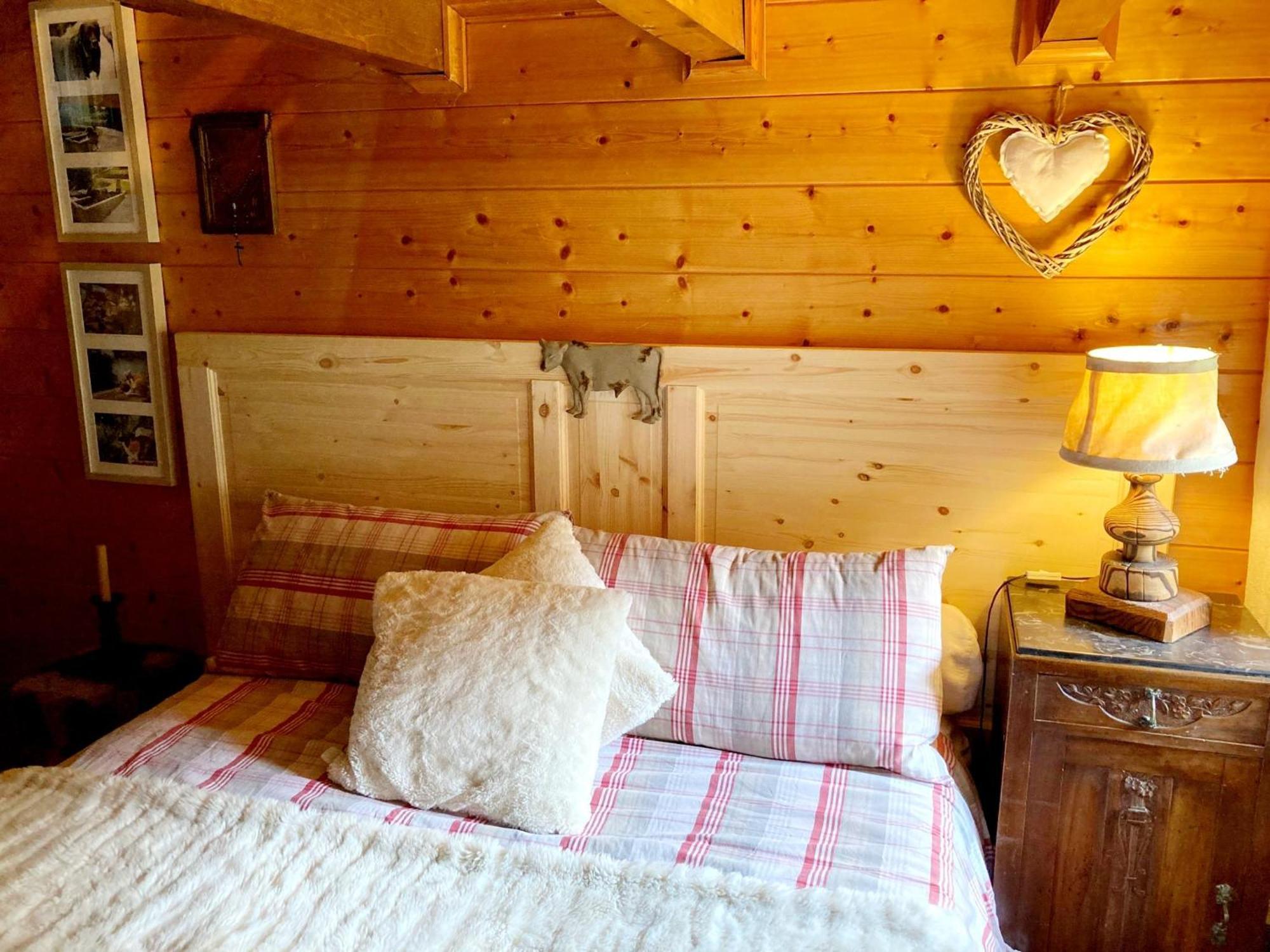 "Chalet Dei Fiori" Room & Apartment Bedretto Eksteriør bilde
