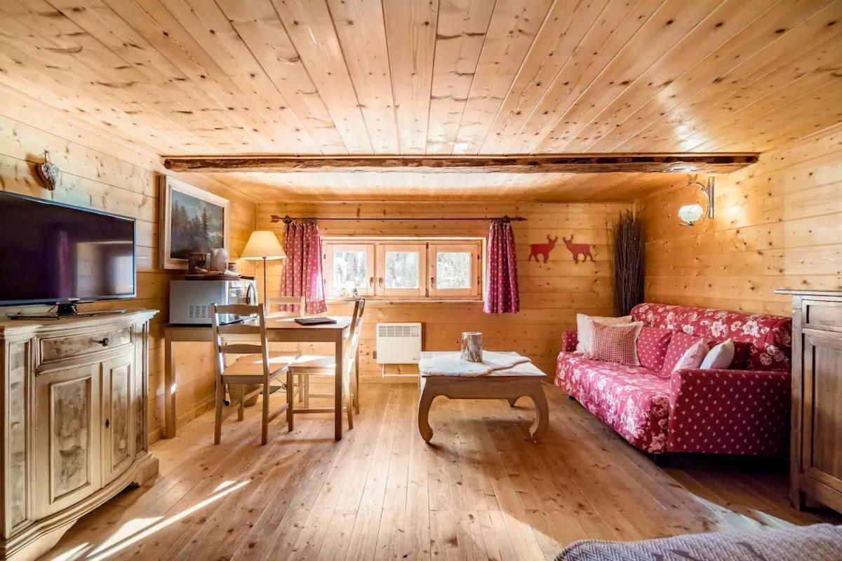 "Chalet Dei Fiori" Room & Apartment Bedretto Eksteriør bilde